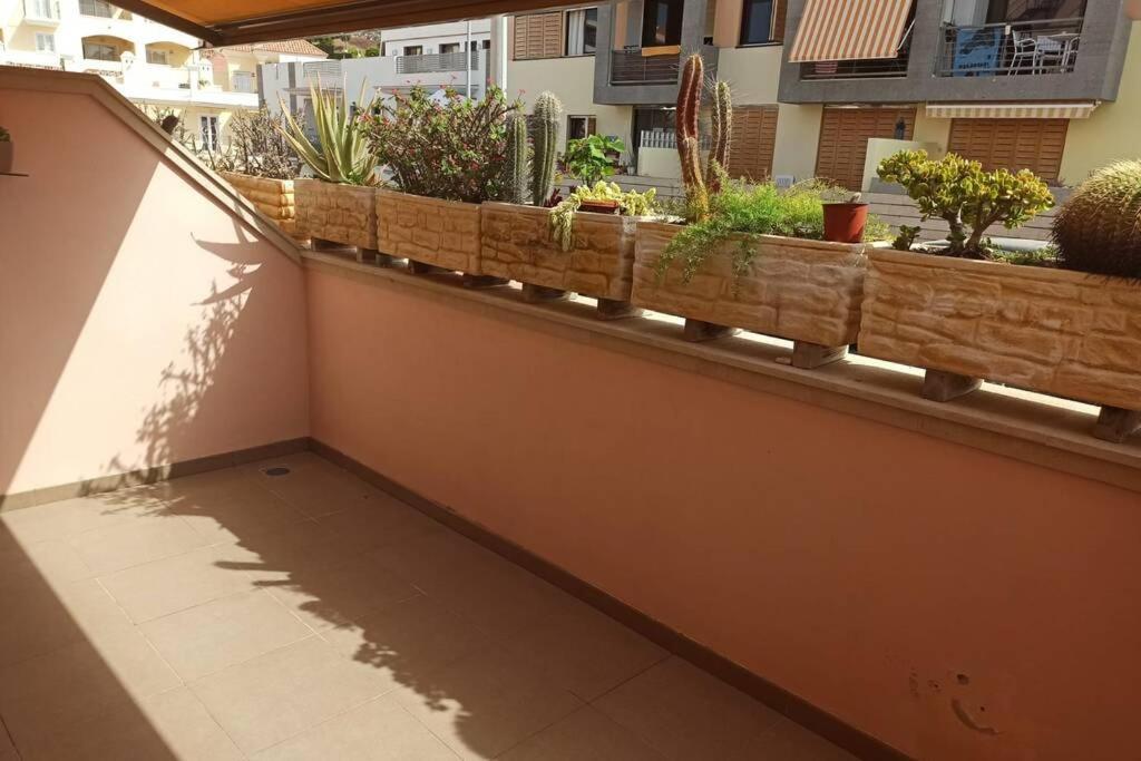 Spacious Apartment Just Few Steps Of The Ocean In La Caleta Costa Adeje  Eksteriør billede