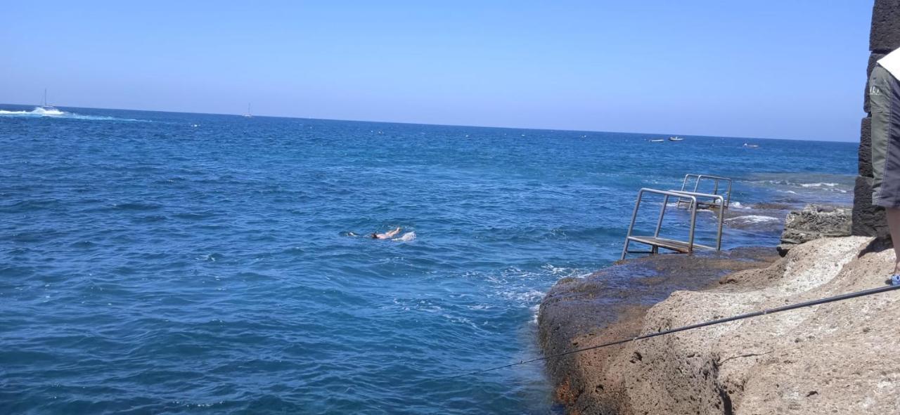 Spacious Apartment Just Few Steps Of The Ocean In La Caleta Costa Adeje  Eksteriør billede